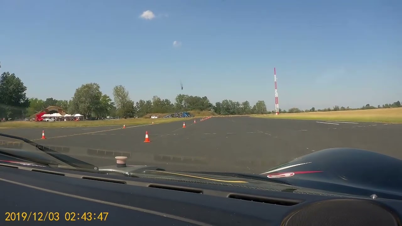 Lotus Exige - Track day - Cool engine sound