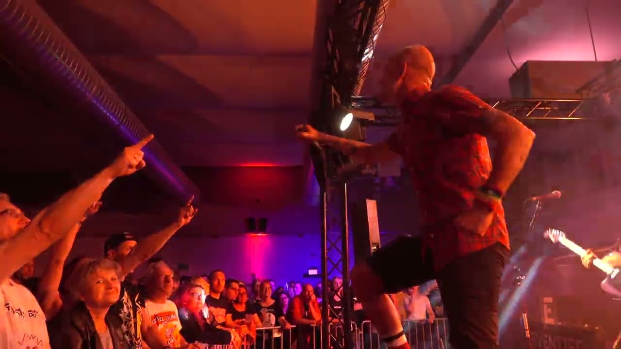 Los Fastidios - Take a Stand - Altes Hallenbad Feldkirch - 04.05.2024 - LIVE !!!