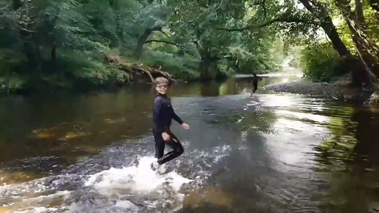 Hiking in the River Tavy. Silver Mine hunting. Wetsuit adventure ! PART 1