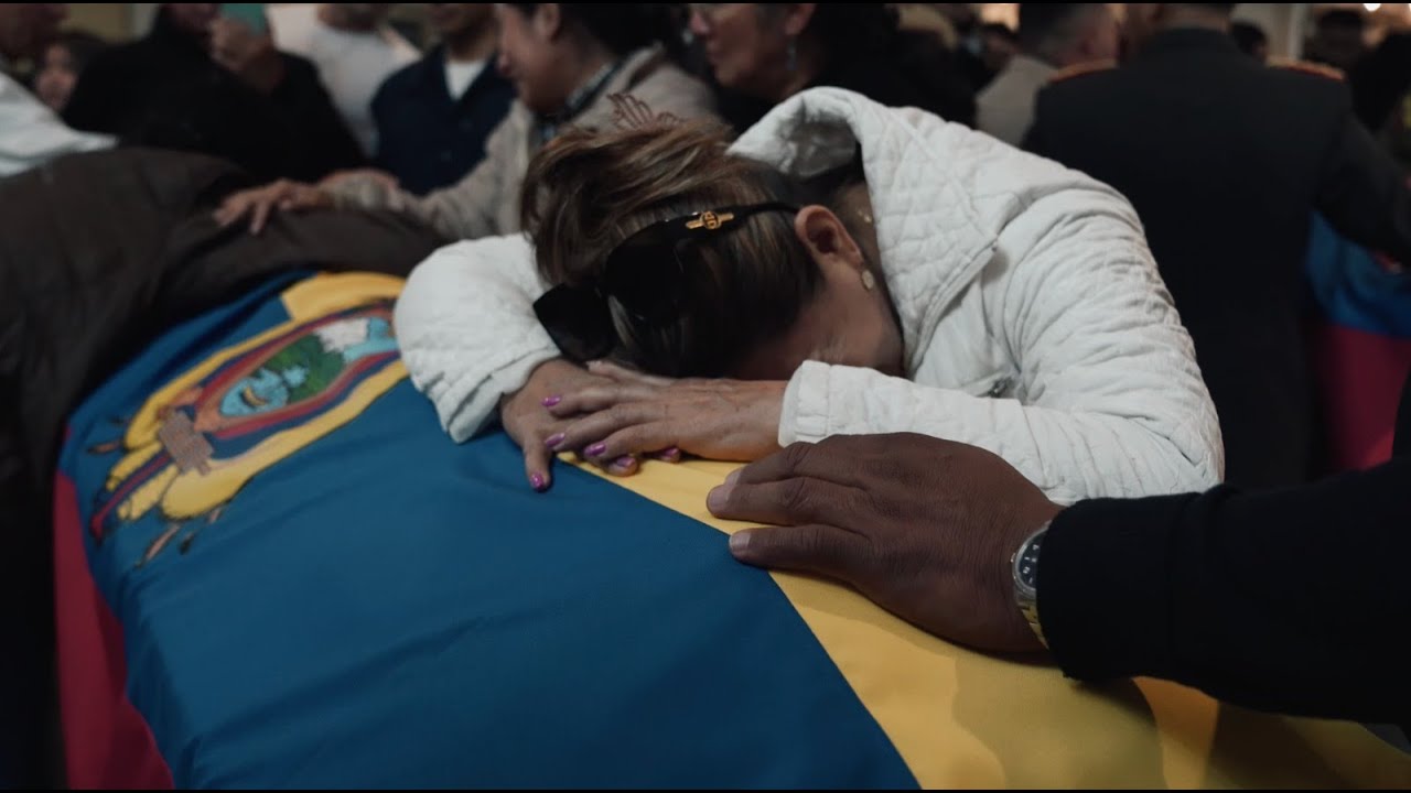 Carta de un soldado a su madre. / Homenaje a los soldados caídos en cumplimiento de su deber.