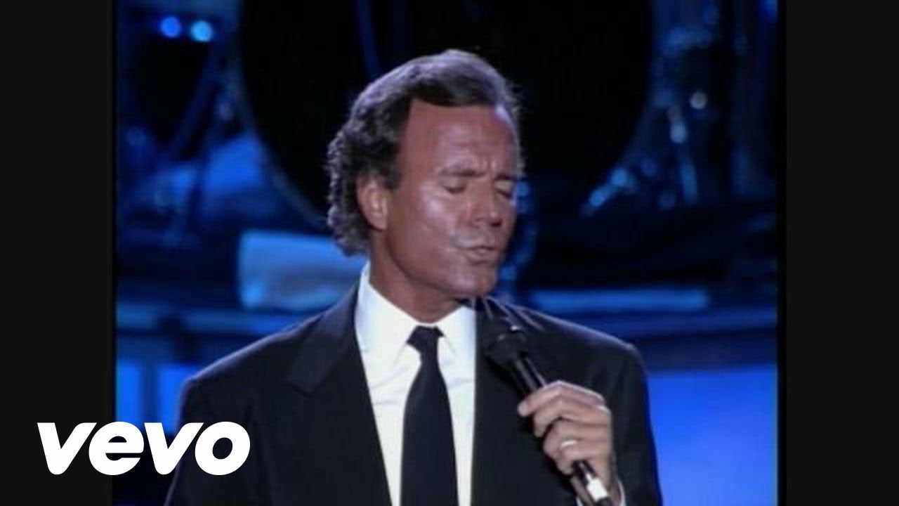 Julio Iglesias - Moonlight Lady (taken from 