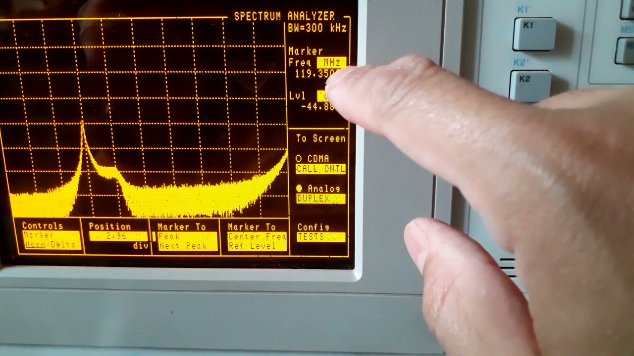 An&aacute;lise de um filtro de VHF usando Monitor de Servi&ccedil;o HP8285A