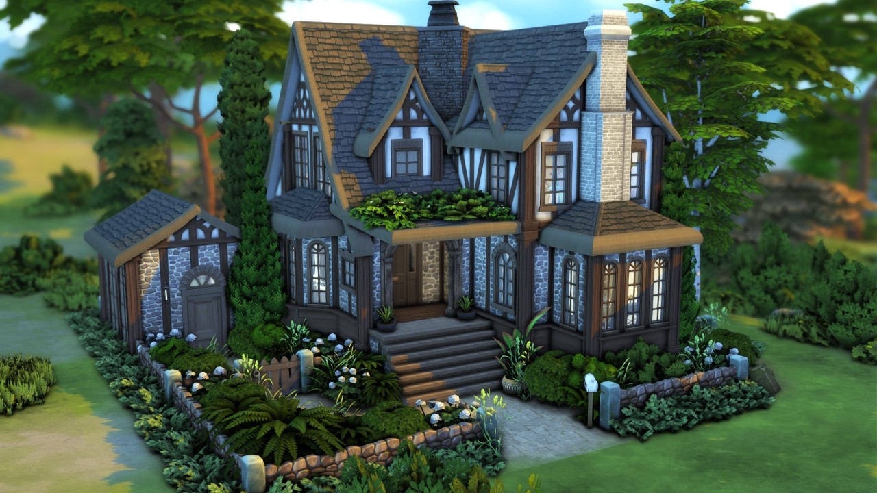 Tudor Style Family Home - The Sims 4 Speed Build