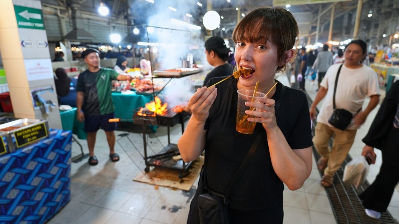 STREET FOOD HEAVEN IN BRUNEI (Roti John, Nasi Katok, Cheese Tofu)