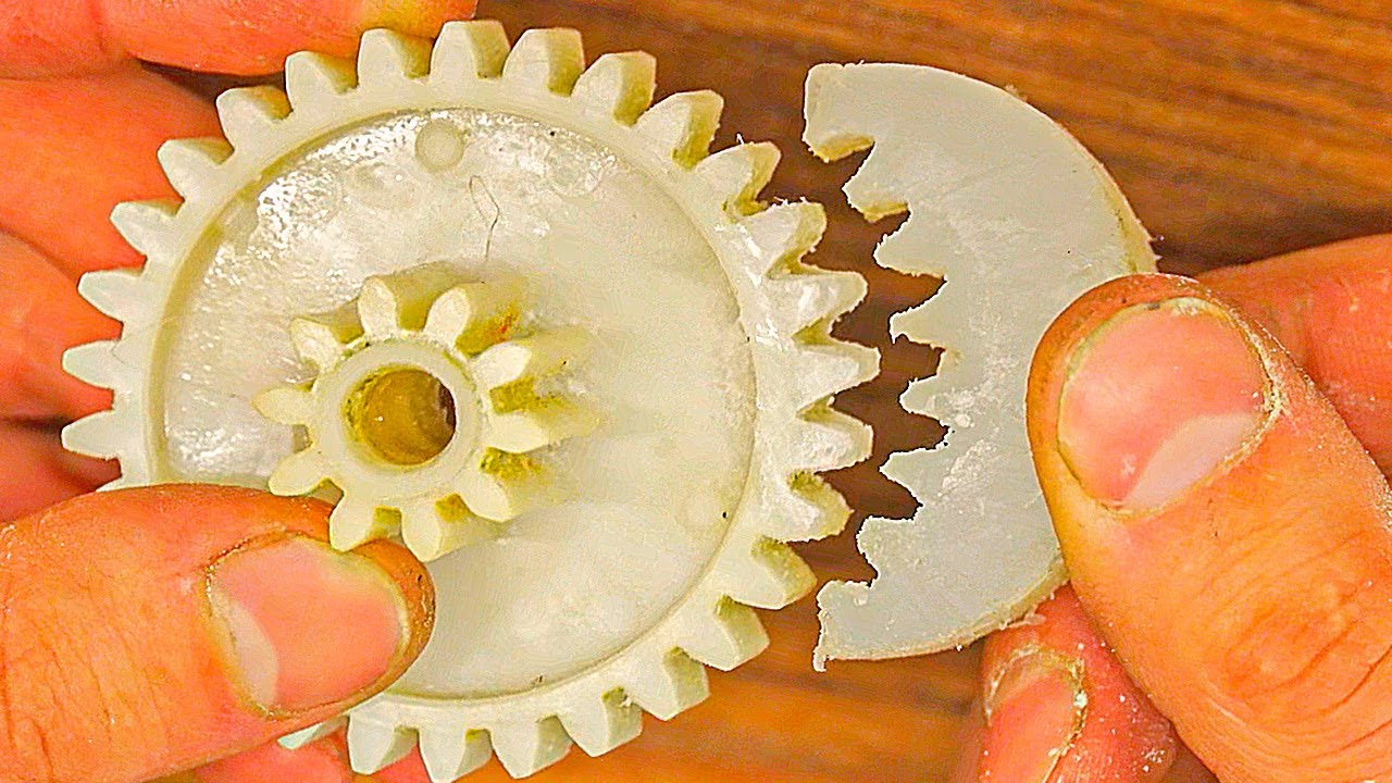 Ingenious way to repair broken plastic￼