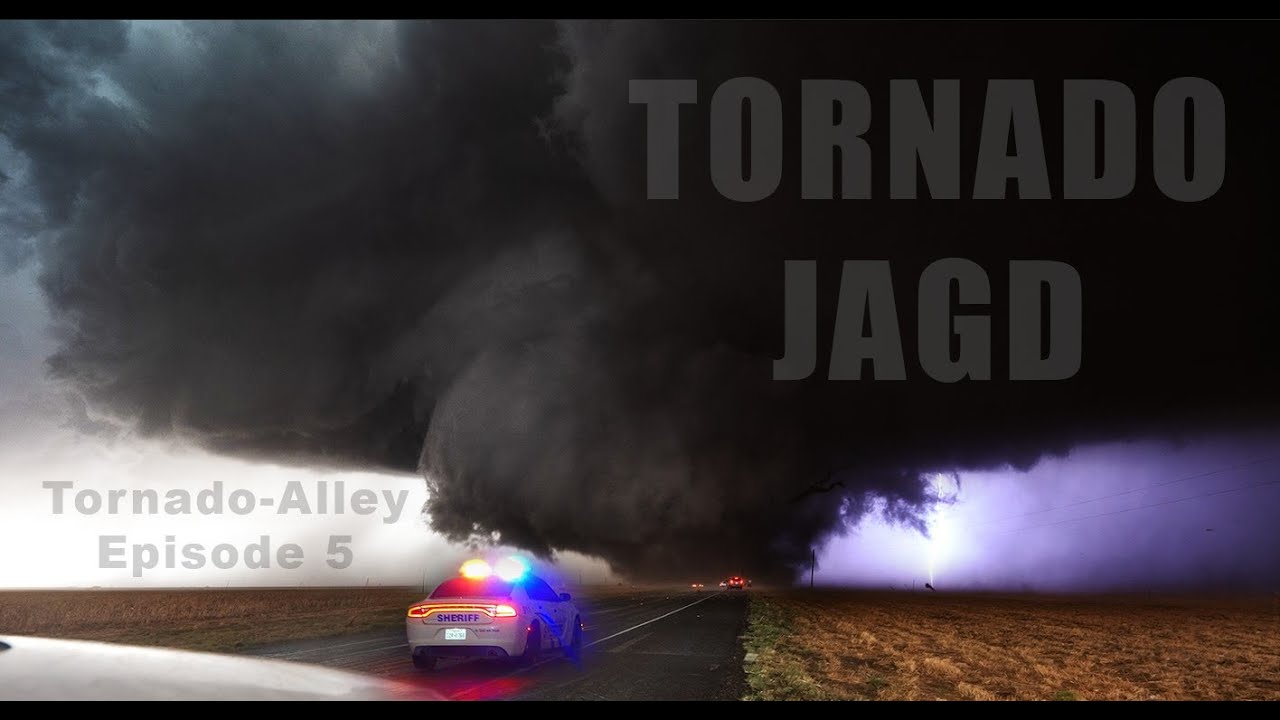 HEFTIGES UNWETTER mit gef&auml;hrlichem TORNADO / Gewitter mit Blitzen, Hagel & einem EF2 Twister