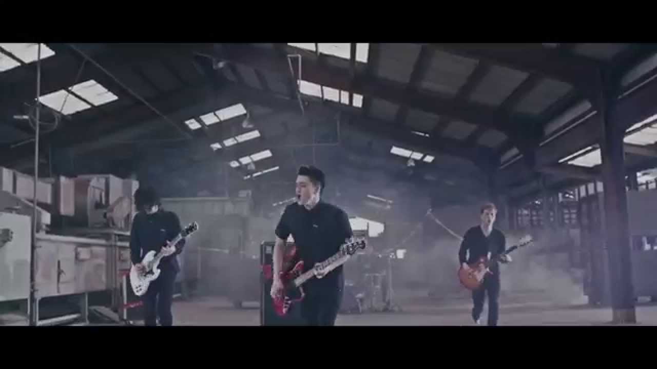 SWANKY DANK -Sink Like a Stone- feat. Hiro(from MY FIRST STORY)【Official Video】
