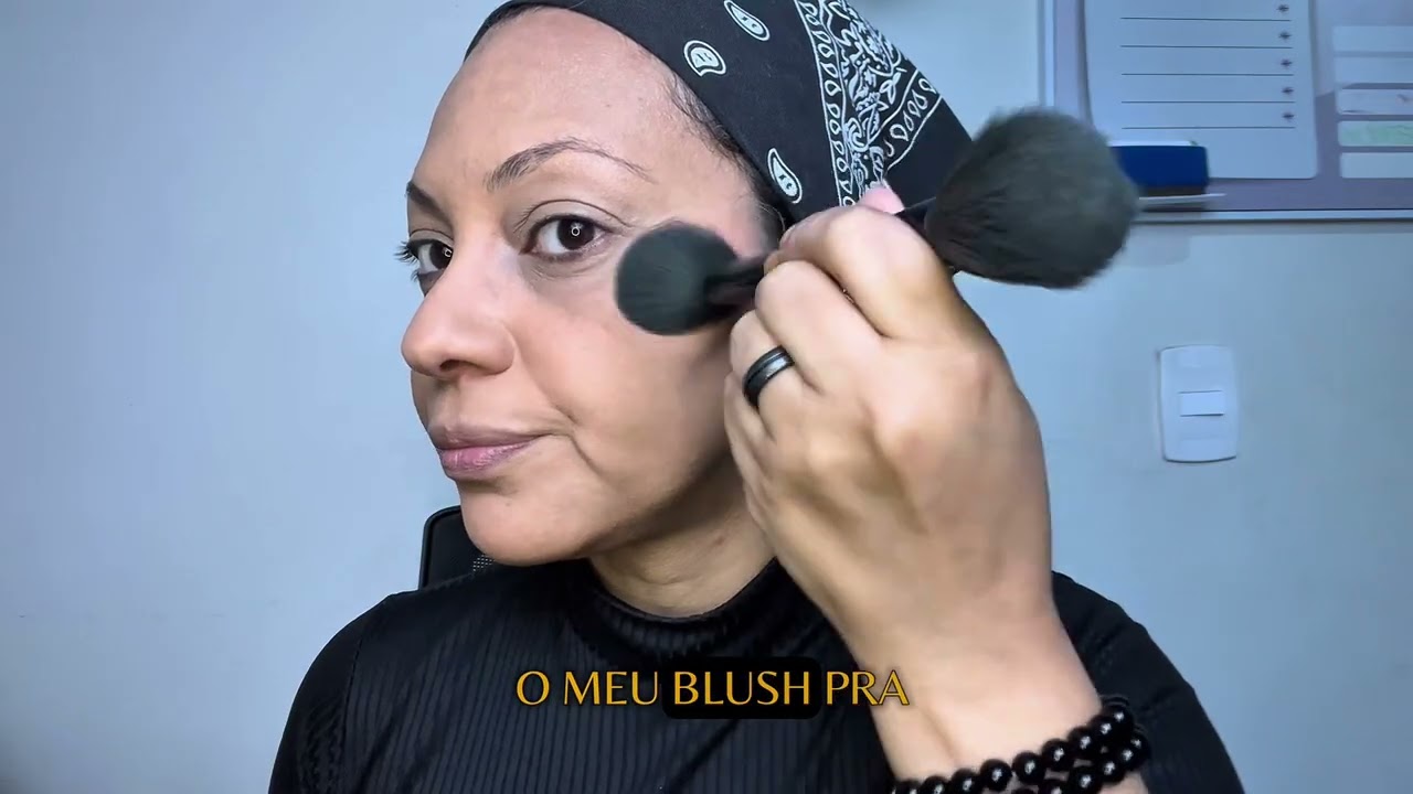 Como fazer a maquiagem não marcar linhas e textura — passo a passo real