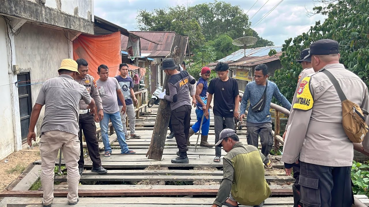 Renovasi Jembatan Surau Muqarabin akses masyarakat ke Pasar Peranap 