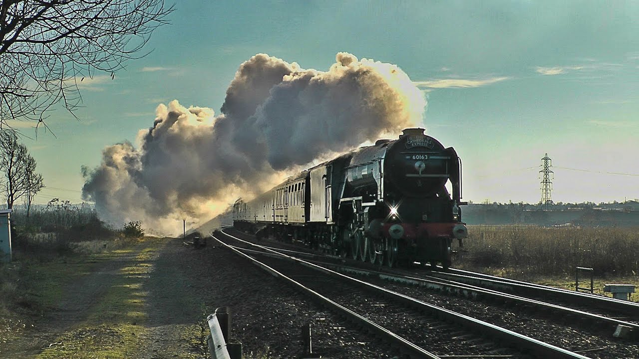 60163 Tornado on 'The Cathedrals Express' to Oxford - 08/12/12