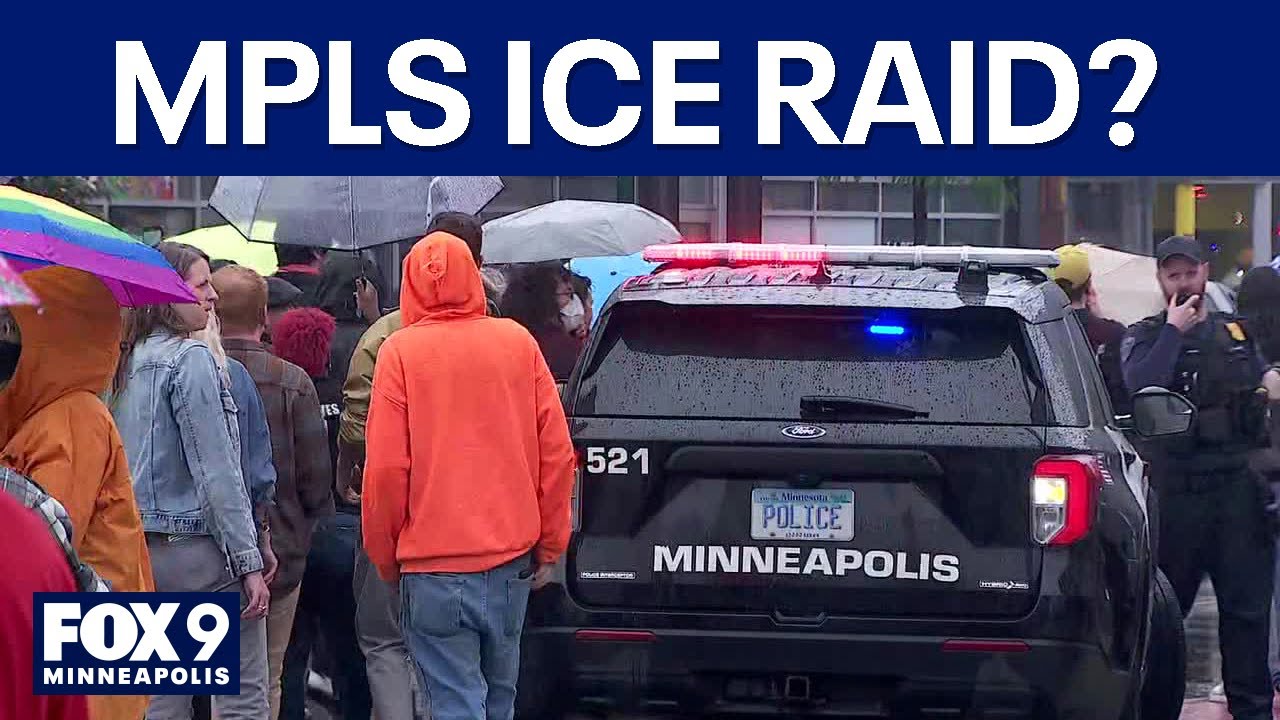 Crowd gathers after rumors of ICE raid in Minneapolis [RAW]