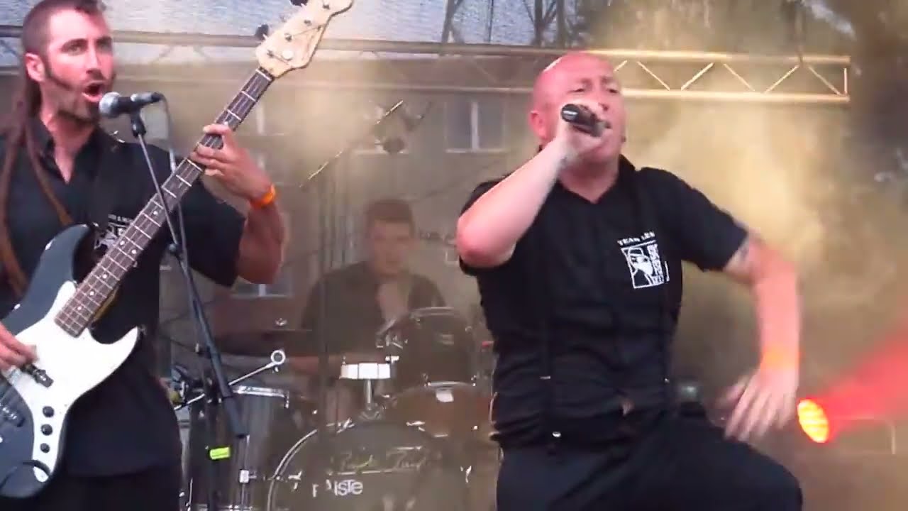 Skarface - Skarface Returns/ Politiquement Correct (Resist To Exist Festival 2013 Berlin) [HD]
