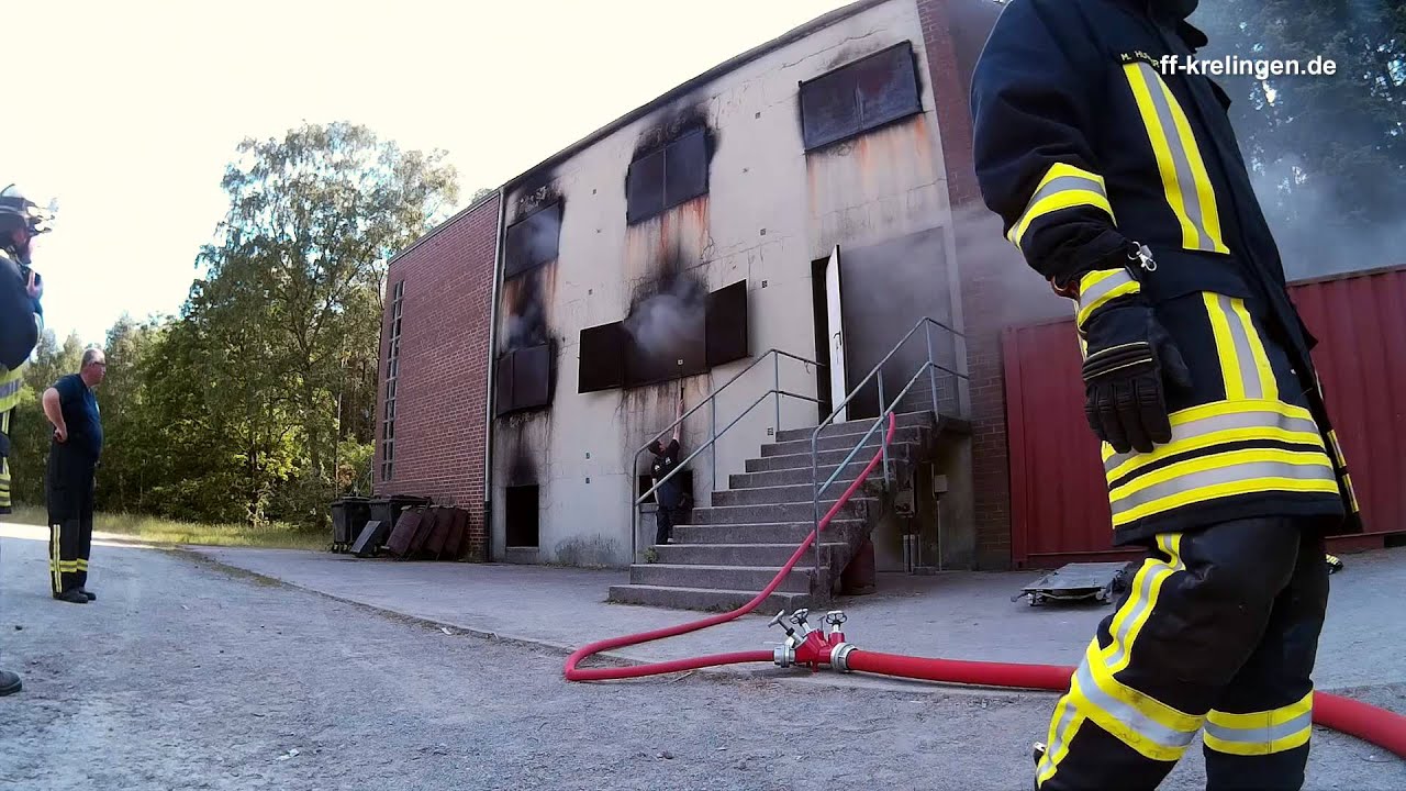 Atemschutz&uuml;bung im Brandhaus Fassberg