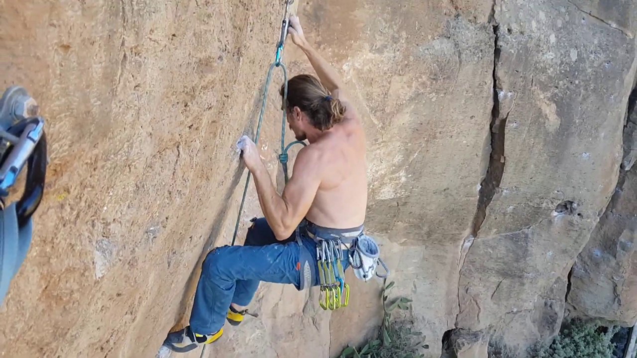 Climbing in Tenerife: Working on Cocacolo, 7c