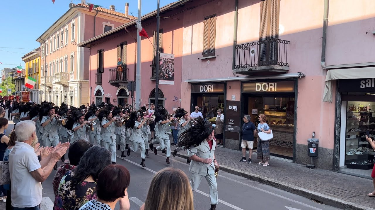 Avanti di corsa al Raduno Provinciale Desio (MB) 2023 - Fanfara Bersaglieri “A. Scattini” Bergamo