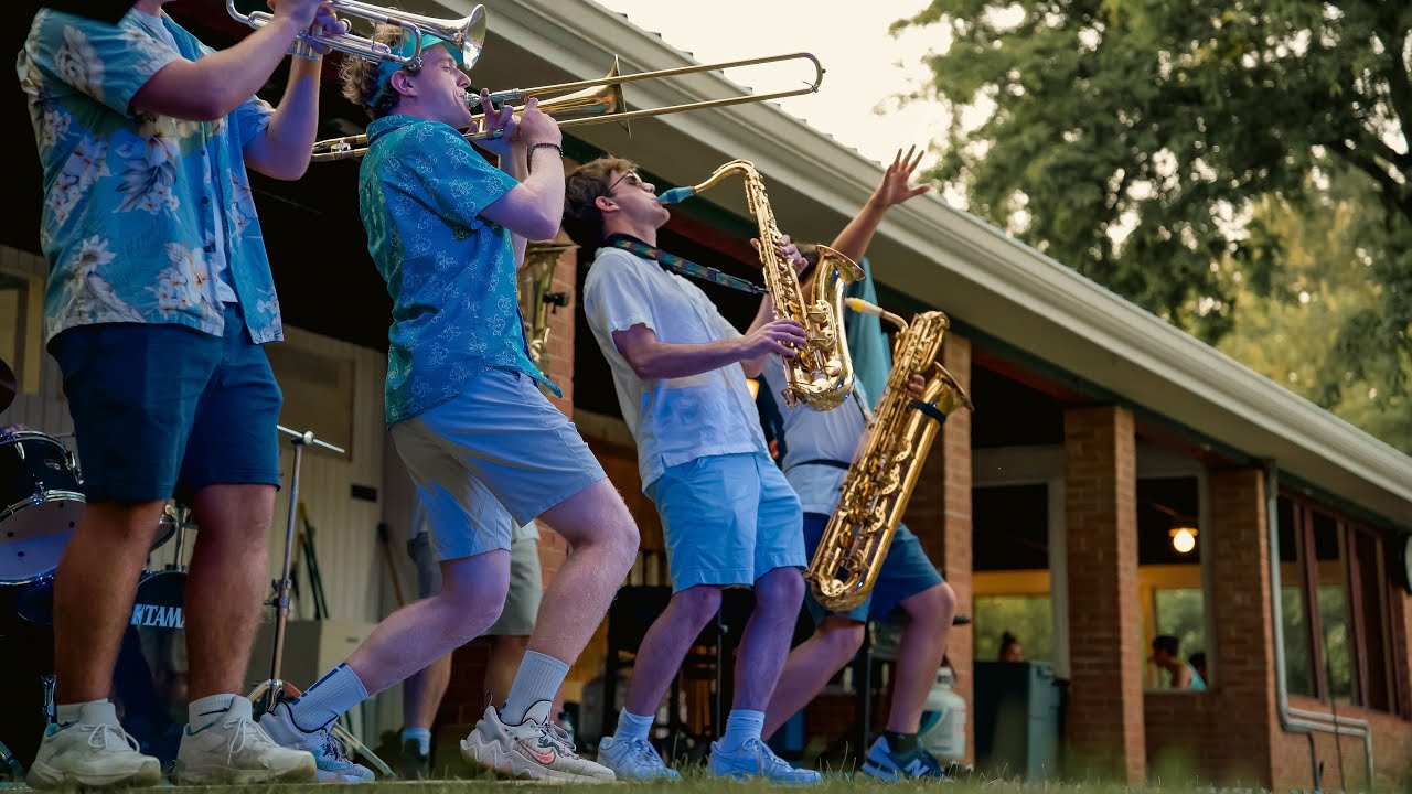 Funkytown/I Feel Good (An Evening With 7 Degrees Brassband)