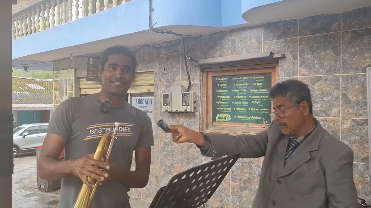 Jerónimo Ibarra entrevista a Cesar trompetista y cantante cubano radicado en Mindo