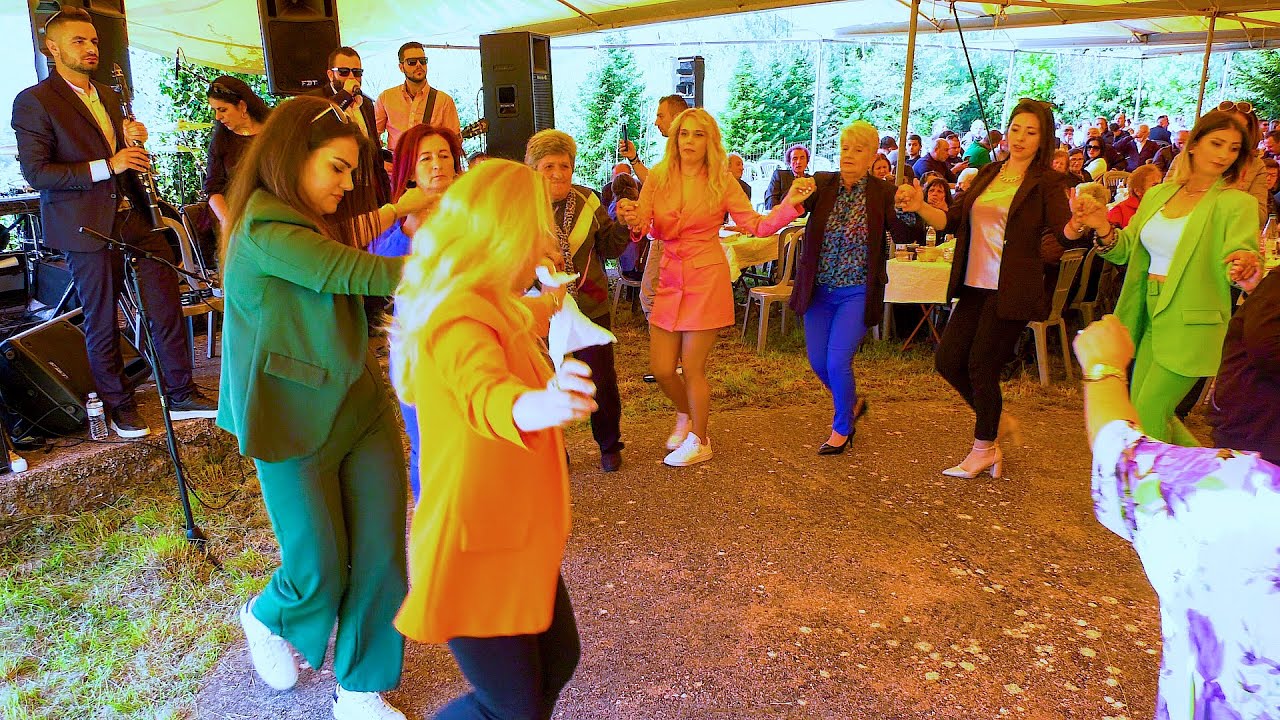 Τραγούδια και χοροί από την Ελληνική παράδοση στο πανηγύρι του Εμπεσού Βάλτου