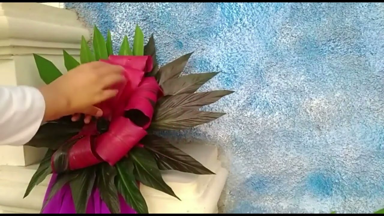 Merangkai bunga Ruang doa