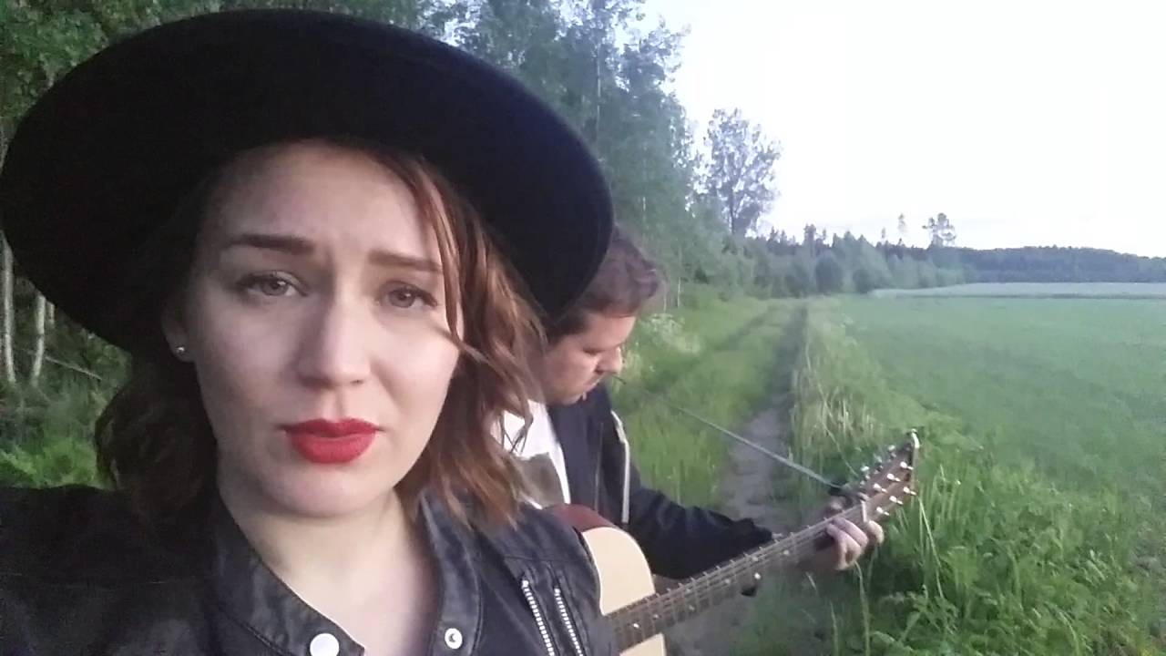 Meri Vahtera & Ari Honkanen: Hetken tie on kevyt (Tehosekoitin, ensimm&auml;inen s&auml;keist&ouml;)