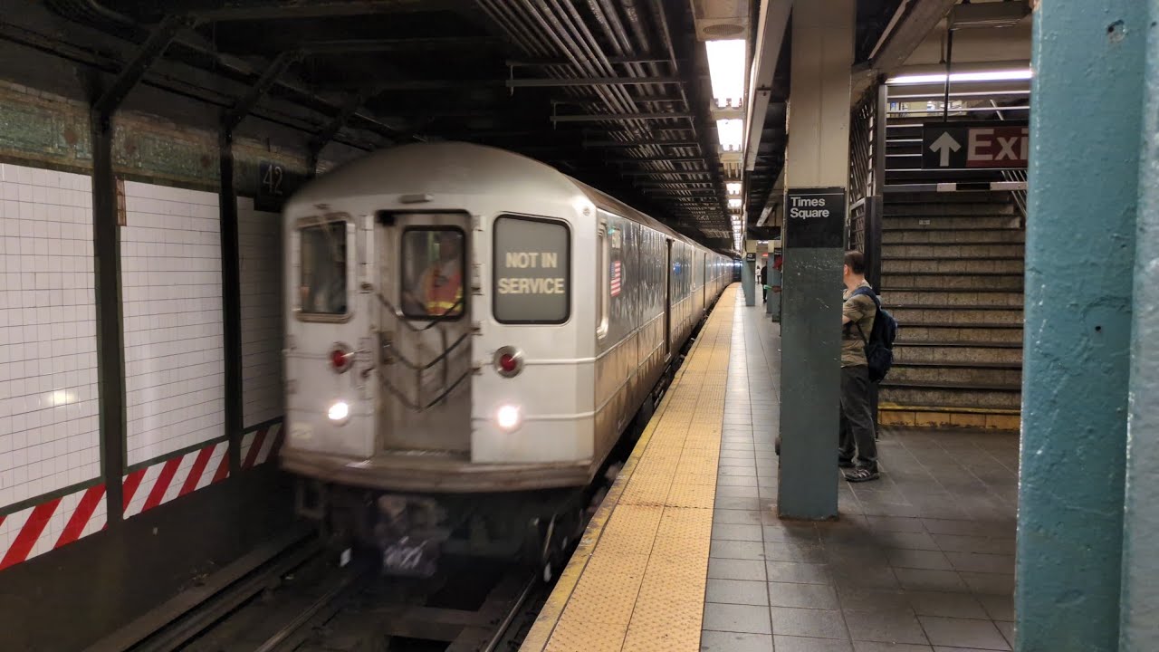 NYC Subway: R127 & R134 Garbage Train Motors Being Transferred on the A and N Lines