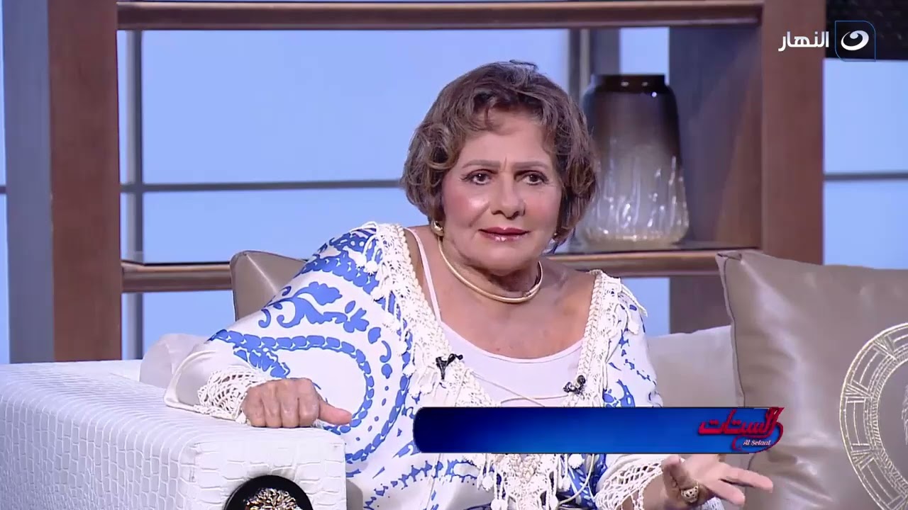 ارضي بقليلك .. هل في معيار للقليل المفروض الست ترضى به ؟ خلاف حاد بين مفيدة شيحة وناني مسعد !!