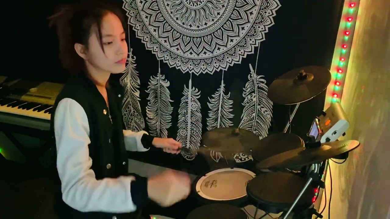 Bawat piyesa - Munimuni (Drum Cover)
