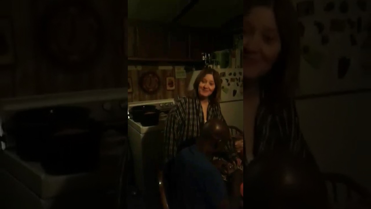 OLD LADY DAB