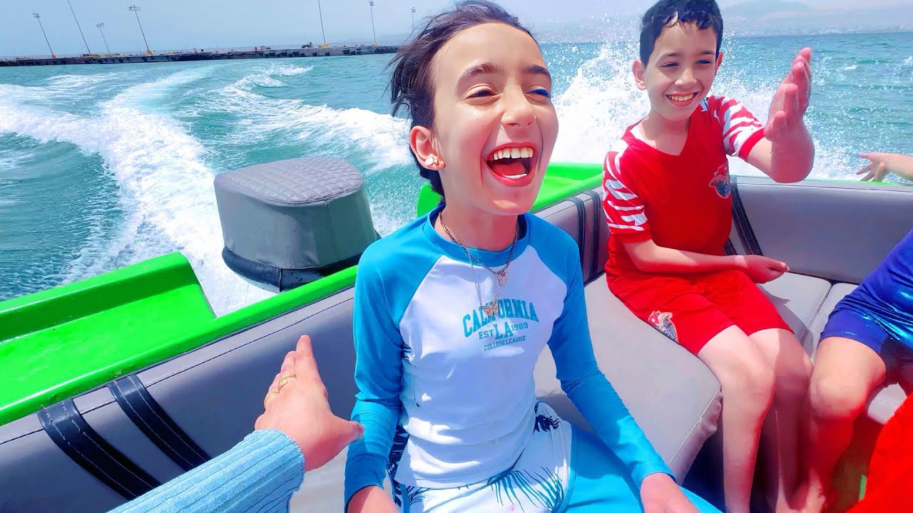 ركبنا القارب السريع 😂😂جوجو كانت رح توقع بالبحر #جوجو #روزا #كنان #ليث