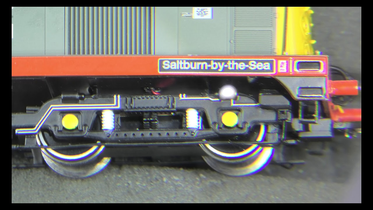LOCOMOTIVE  STUTTERS ON INSULFROG POINTS.
