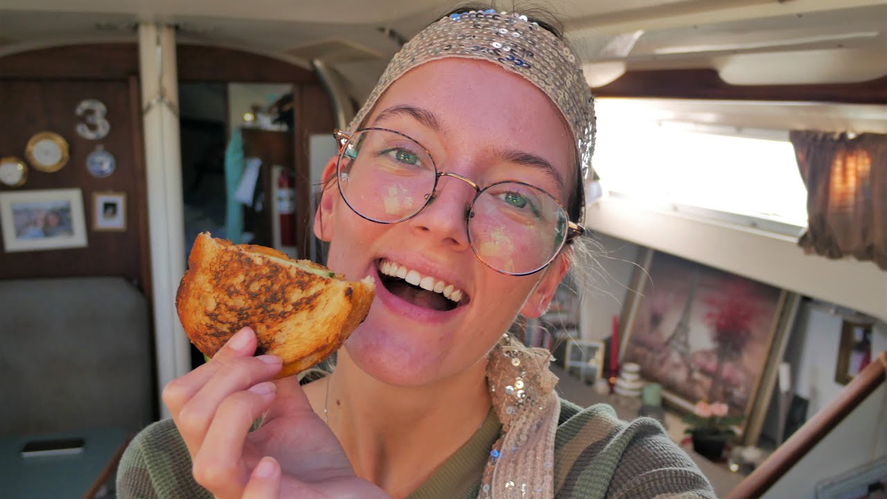 How We Cook Food On A 30ft Sailboat! - Ep. 24