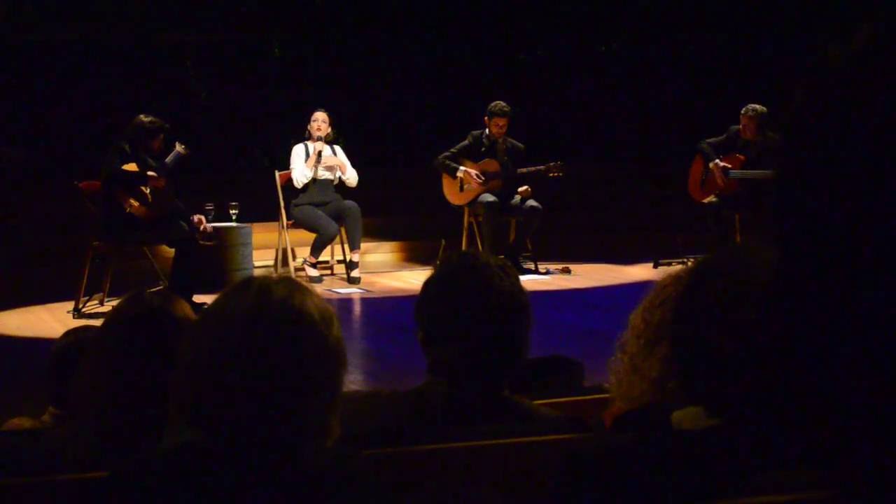 Carminho canta Garganta con Arena