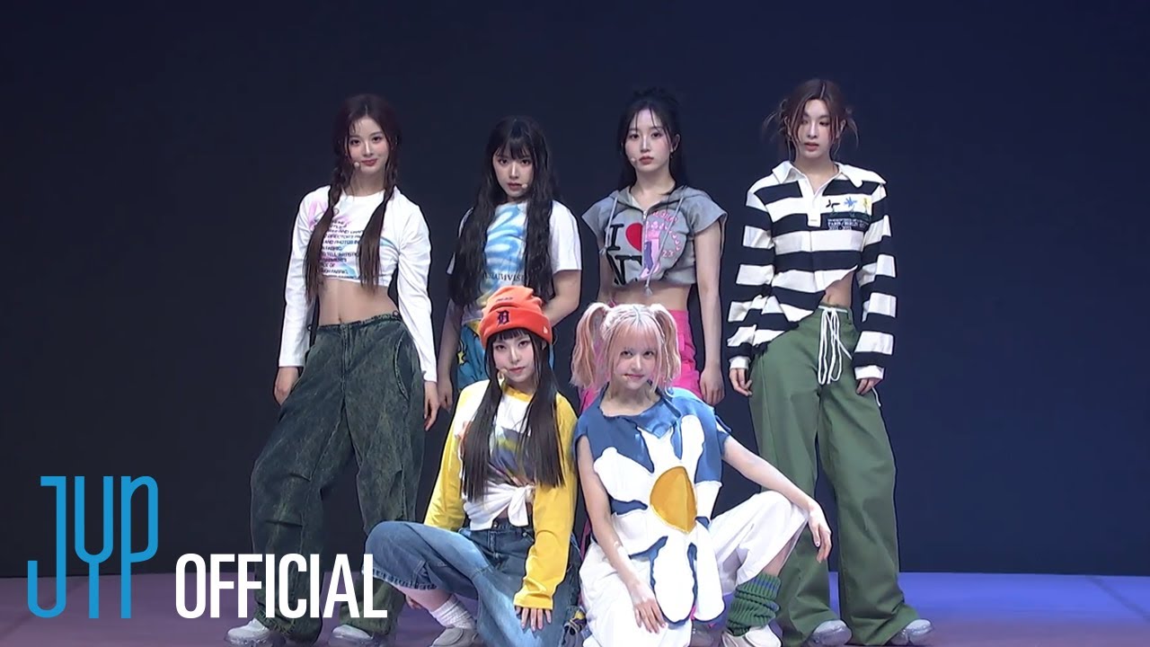 NMIXX 1st EP Comeback Showcase [Docking Station : exp&eacute;rgo] 'Just Did It'