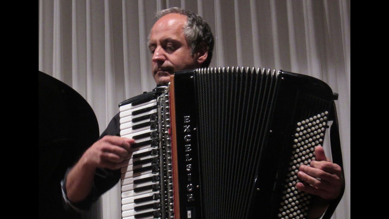 Concerto per fisarmonica di Adolfo Zagari, dedicato ad Astor Piazzolla.