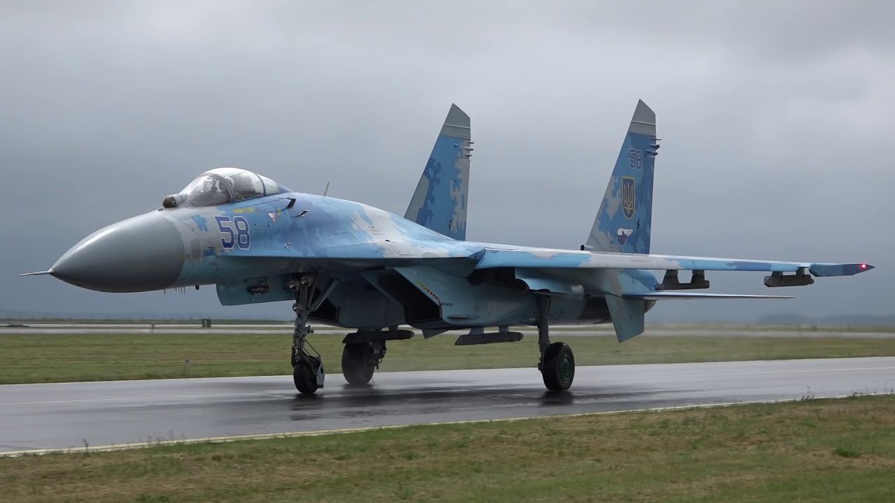 Ukrainian Suchoi SU 27 - Full Airshow Display and More