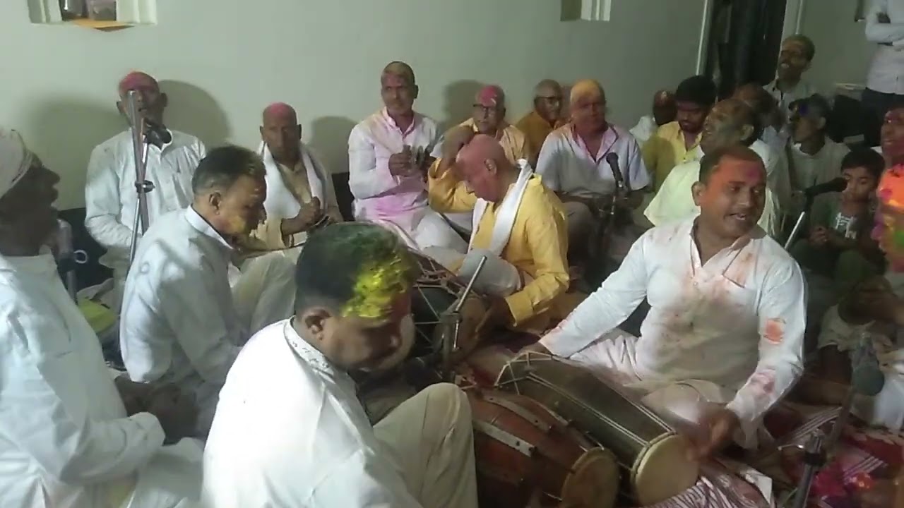 Vyas Sanjay Pande ka paramparik holi
