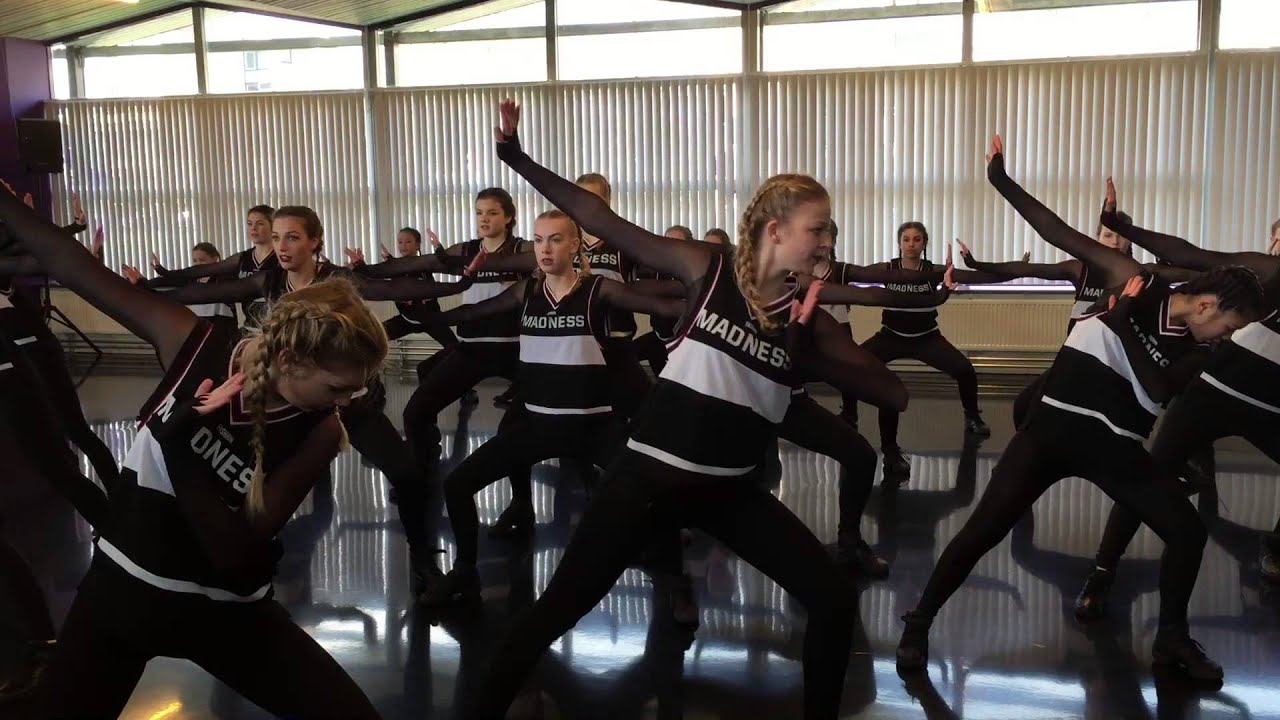 Optreden Demo & Selectieklassen tijdens officiële opening Studio Da Danza Waddinxveen.