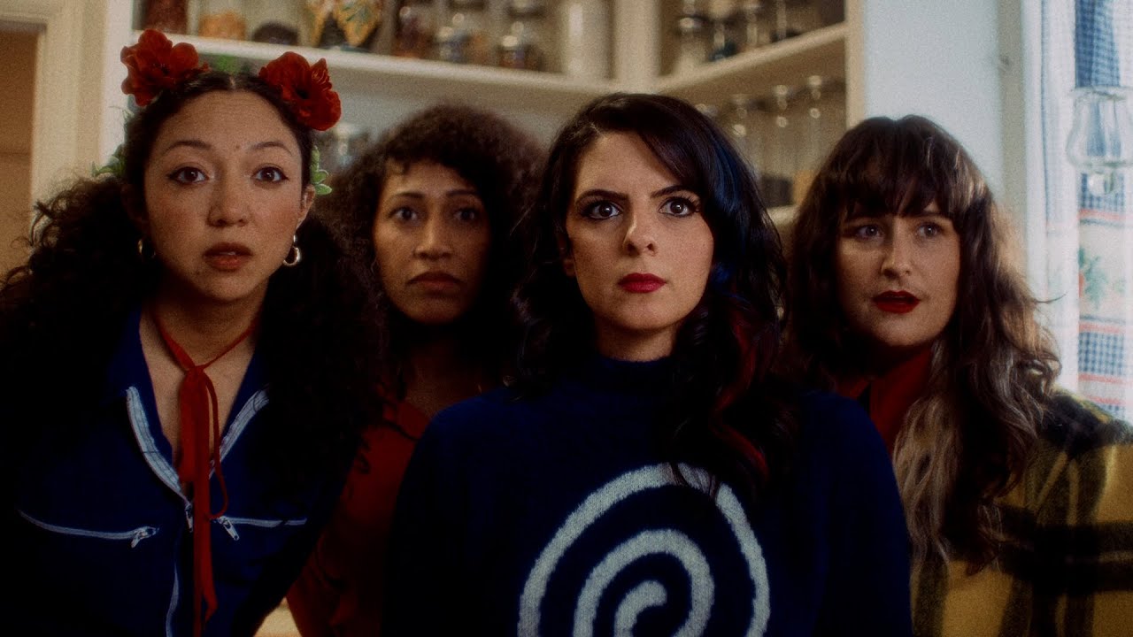 La Luz - Strange World (Official Video)