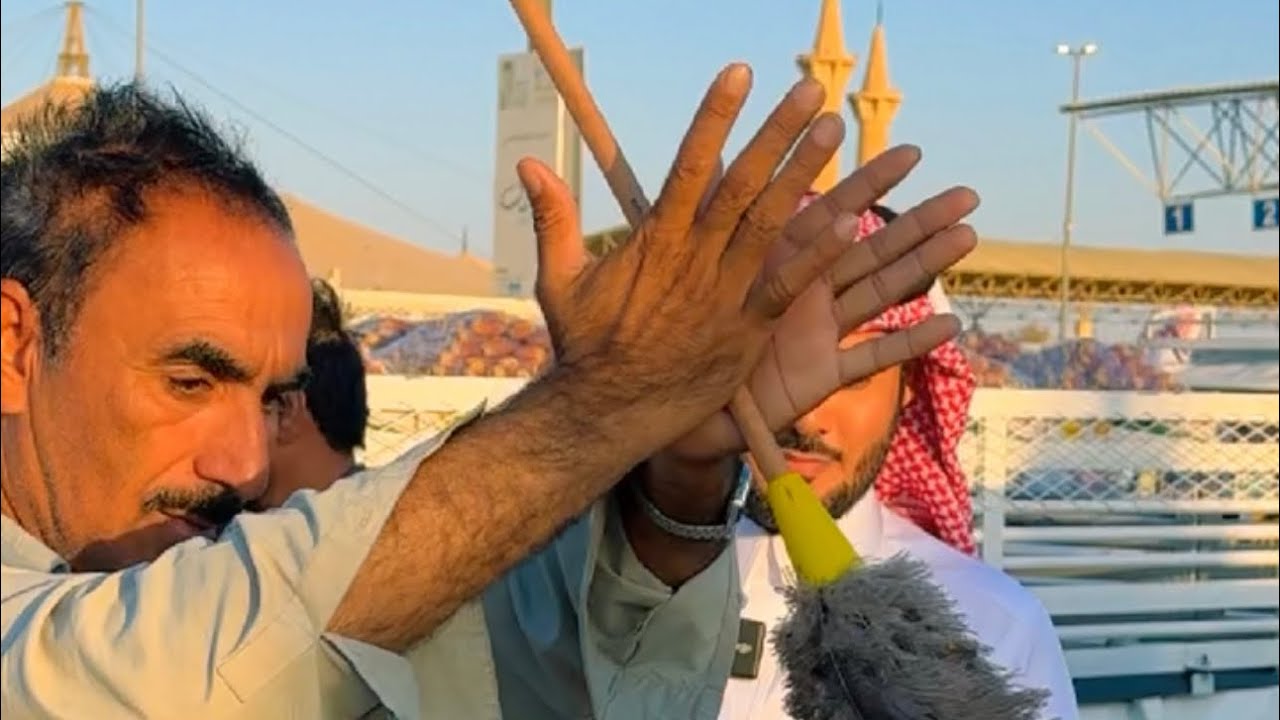 أضخم سوق تمور بالعالم
