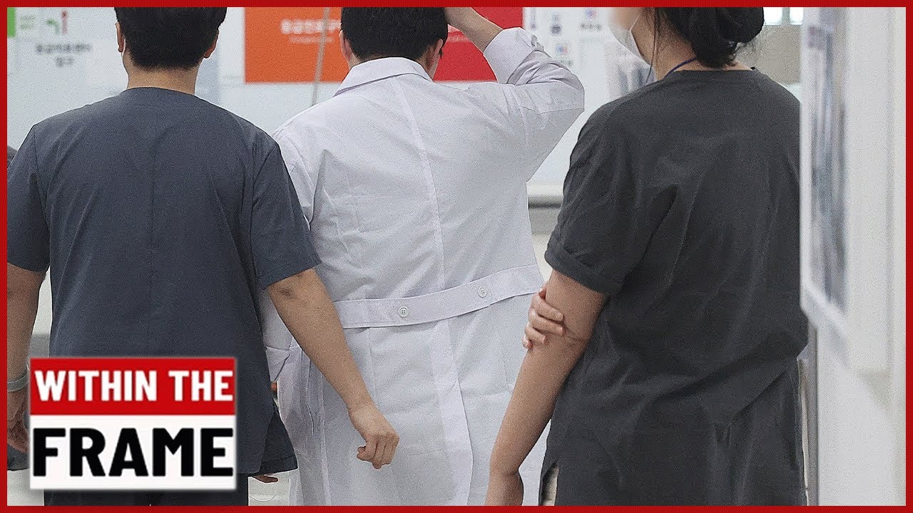 Around 10,000 trainee doctors resign in S. Korea, gov't warns of legal action