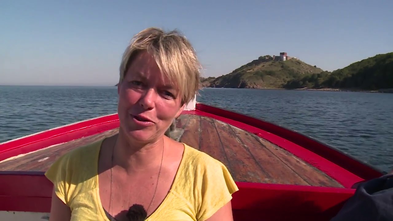 Anne-Vibeke Rejser - Bornholm udenfor sæsonen - til Hammershus med båd