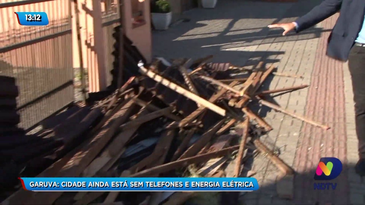 Garuva: cidade ainda est&aacute; sem telefones e energia el&eacute;trica