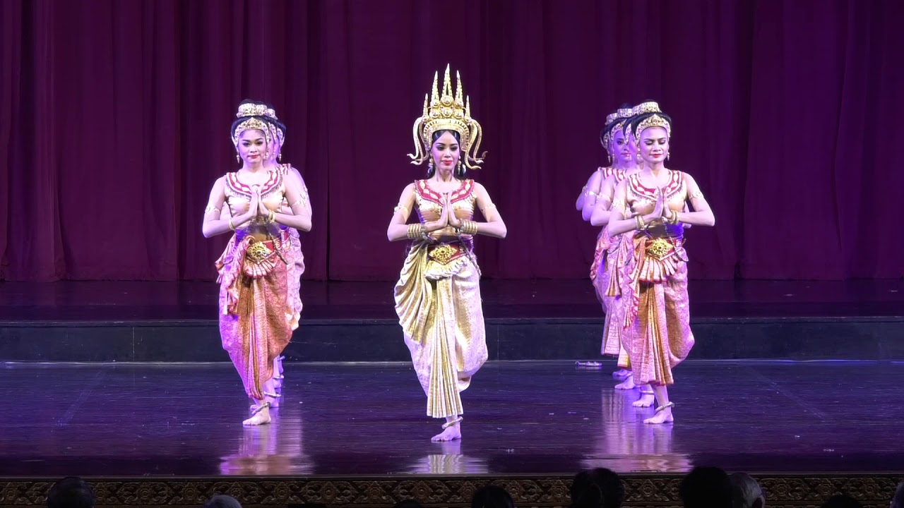 ระบำนาฏสุรางค์พระปรางค์สามยอด