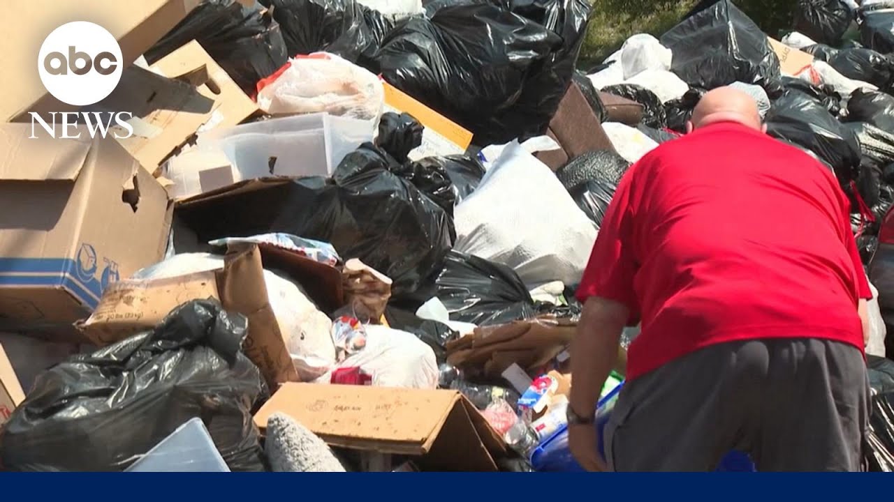 Over 9,000 public workers on strike in Philadelphia