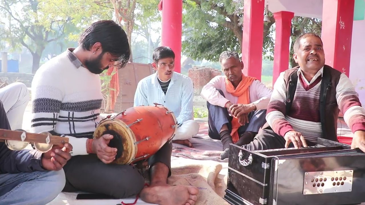 Bhakti ke range rang main range Hanuman nazar aaye