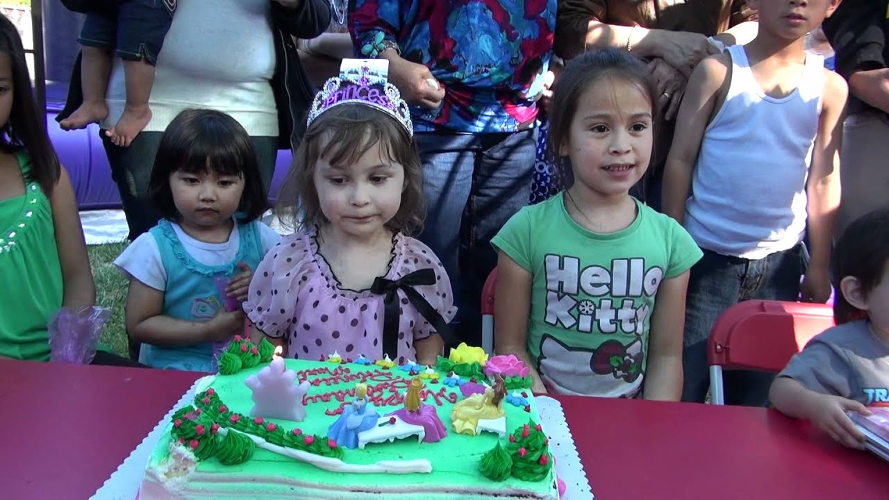 Happy 5th Birthday, Maria !!! (Part 3 of 4) - Birthday Cake