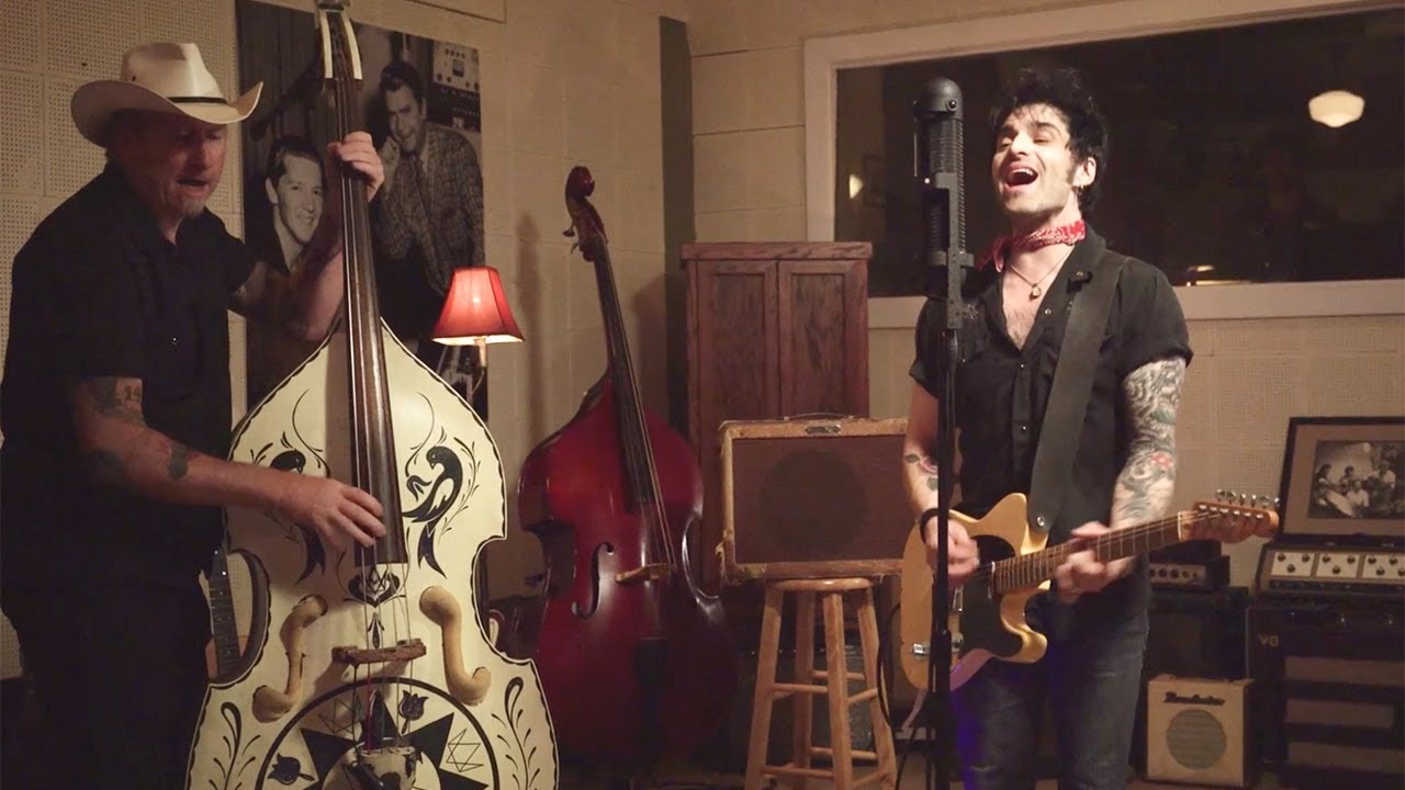 OneMic Series - The Eskimo Brothers - Fire it Up