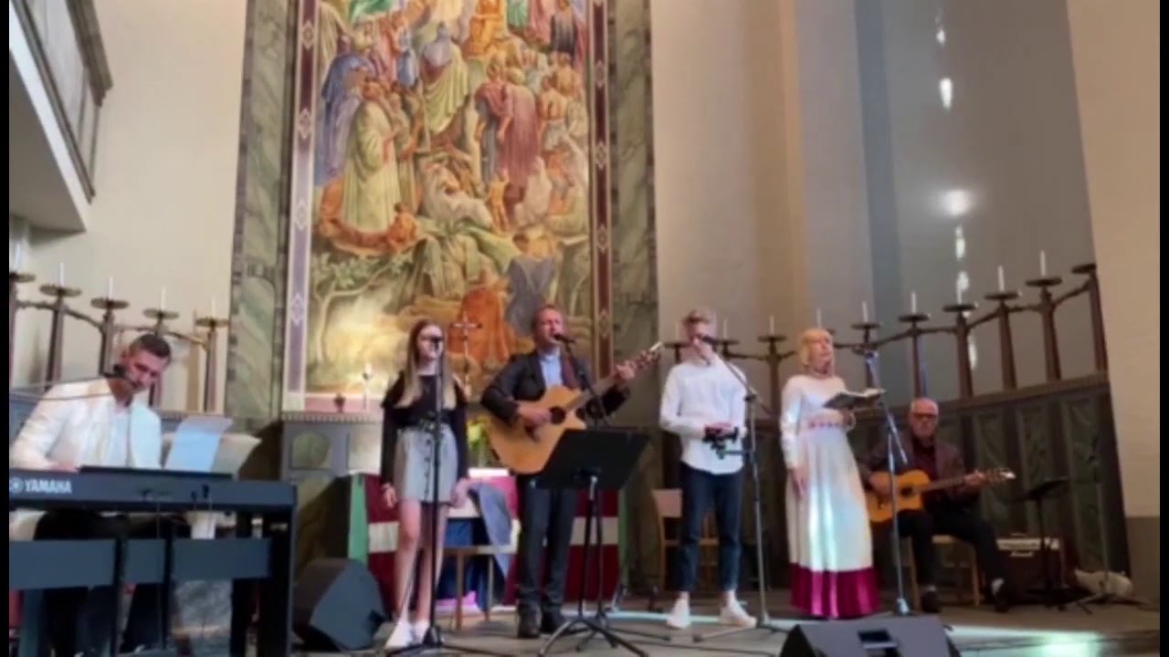 ALLELUJA. LINDA, JĀNIS, GINTS- KRONBERGI. IEVA AKURATERE , AIVARS HERMANIS, JĀNIS LEMEŽIS