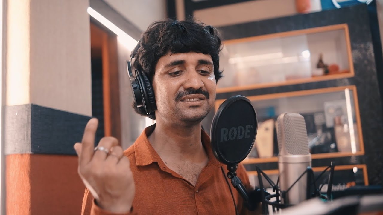 Milan Kumar by Local Train || Bengali Song || Milan Kumar