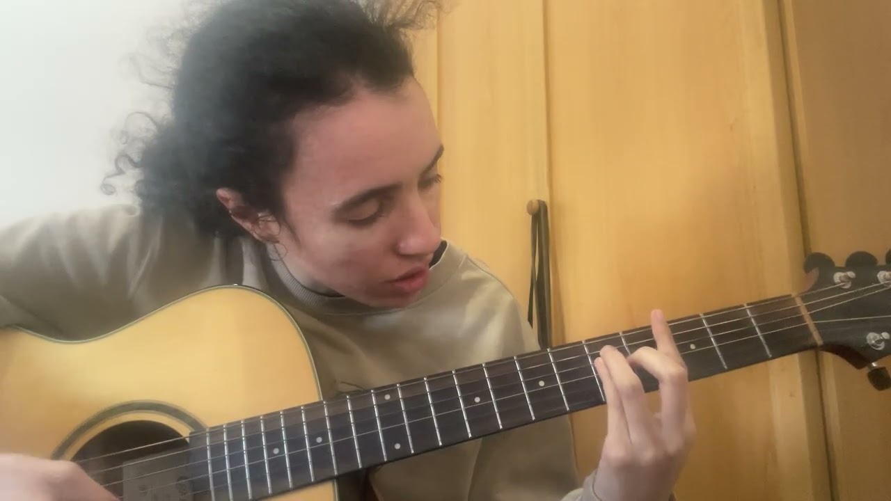 Day 745 with a guitar - barre chord practice with metronome 40bpm
